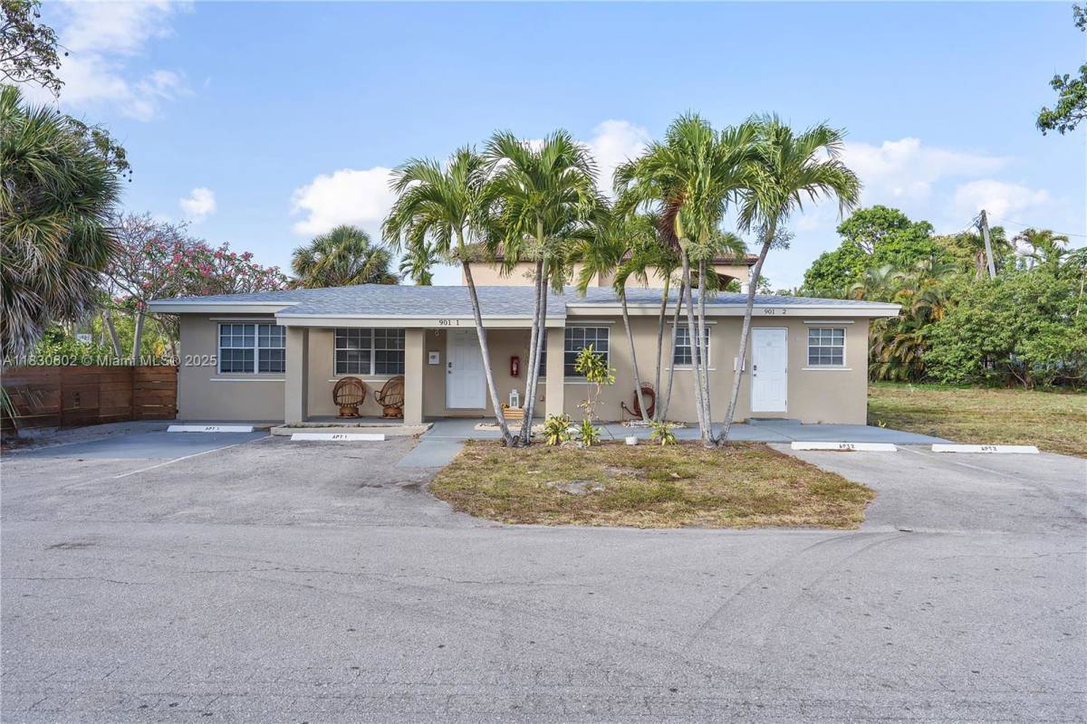 House for rent at 901 NE 16th St, Fort Lauderdale, FL 33304