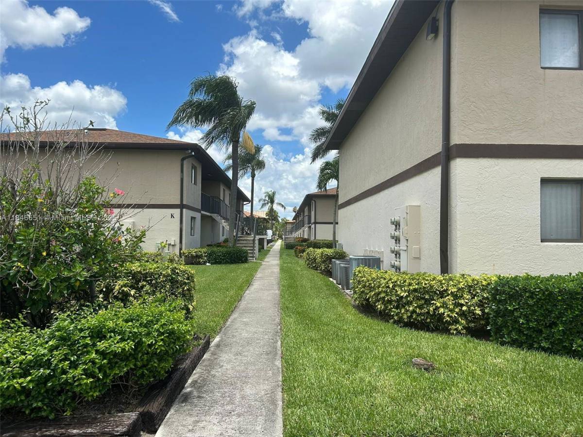 Apartment for rent at 4790 S Cleveland Ave #1107, Fort Myers, FL 33907