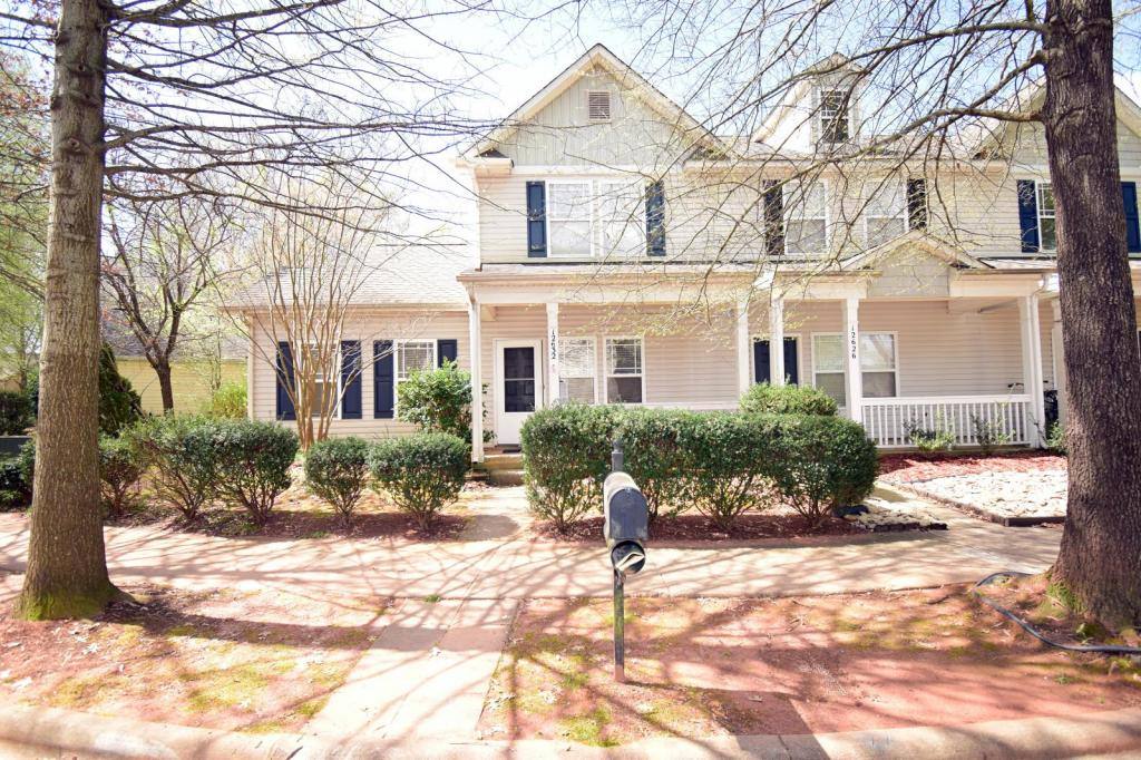 Townhouse for rent at 12632 Cross Dale Rd, Huntersville, NC 28078