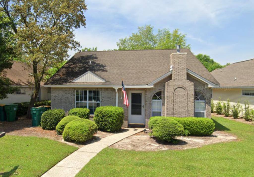 House for rent at 243 Parkwood Circle, Niceville, FL 32578