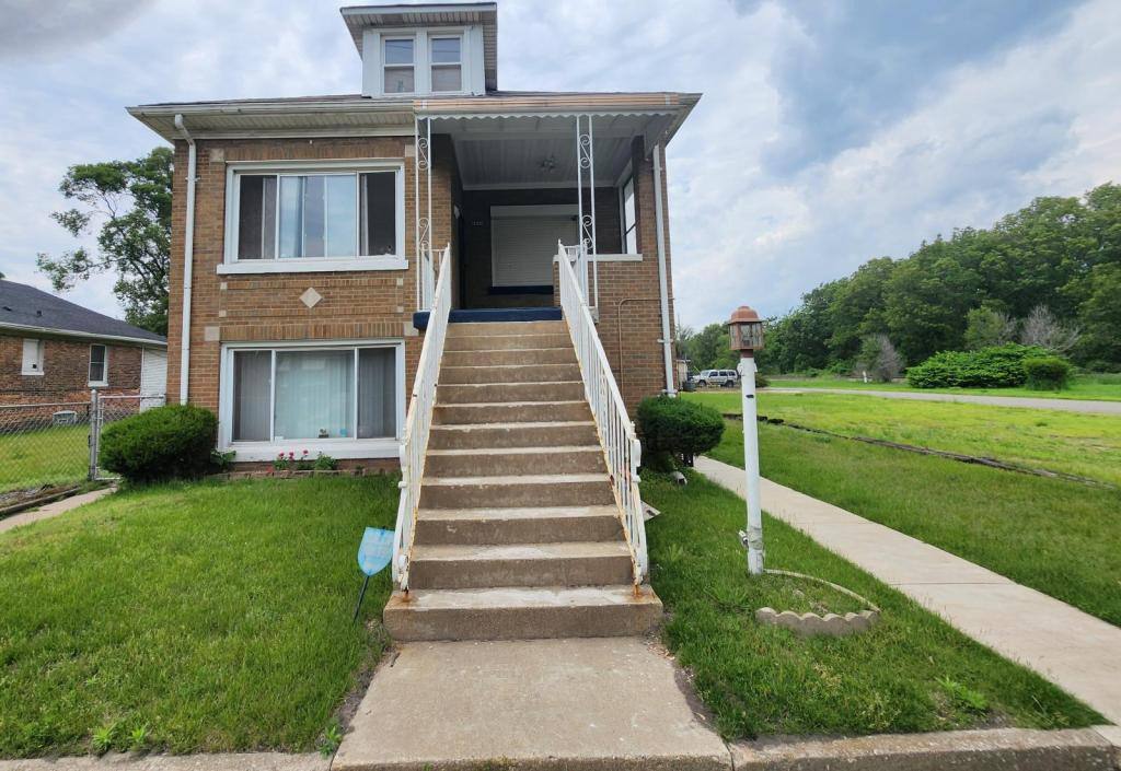 Townhouse for rent at 1048 Van Buren St, Gary, IN 46402