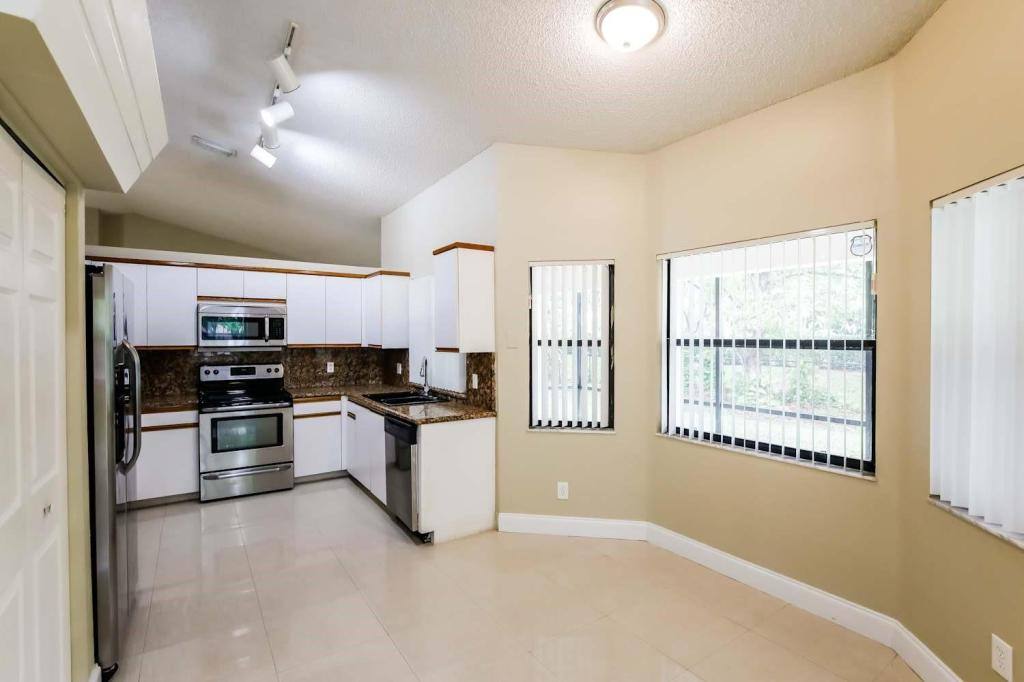 House for rent at 20241 NW 8th St, Hollywood, FL 33029