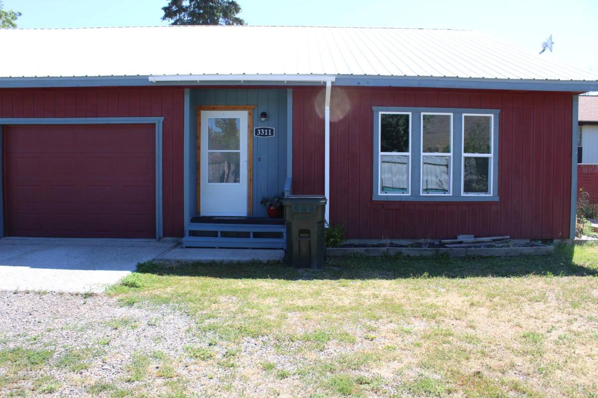Apartment for rent at 3311 Place St, Baker City, OR 97814