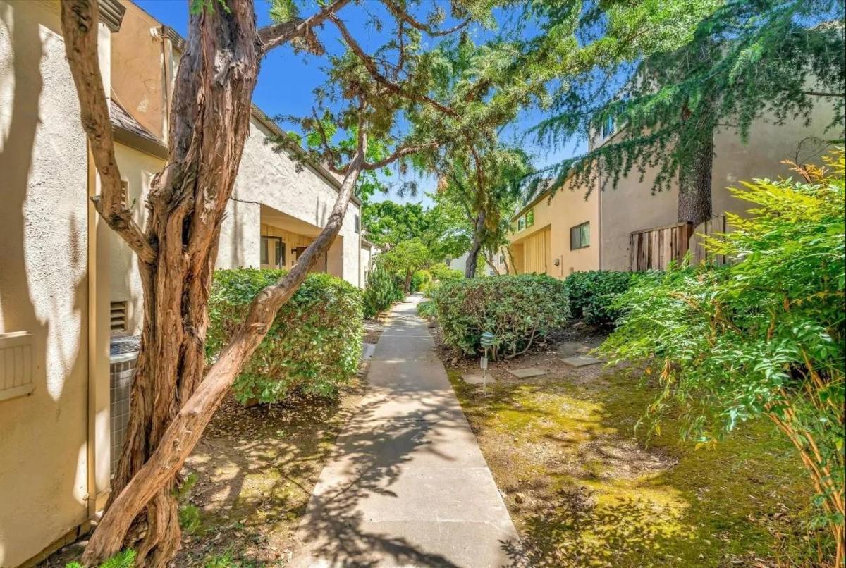 Condo for rent at 8105 Kern Ave #33, Gilroy, CA 95020