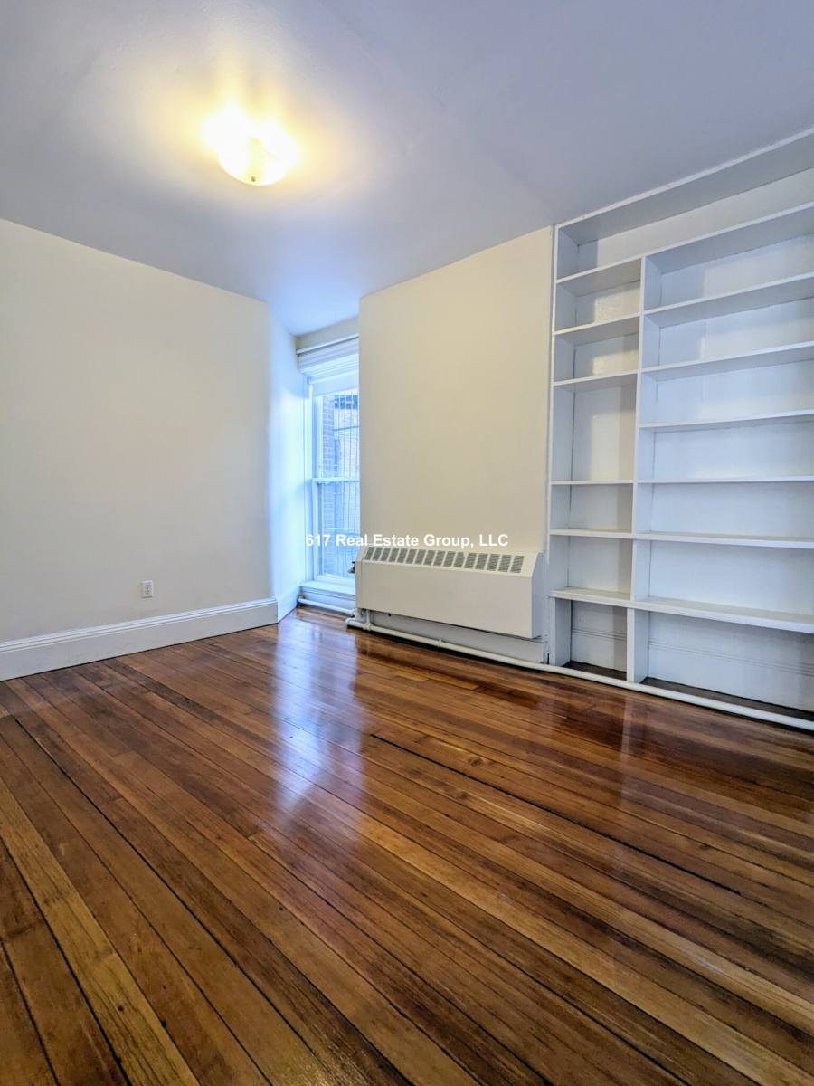 Apartment for rent at 2 Ware St #O1, Cambridge, MA 02138