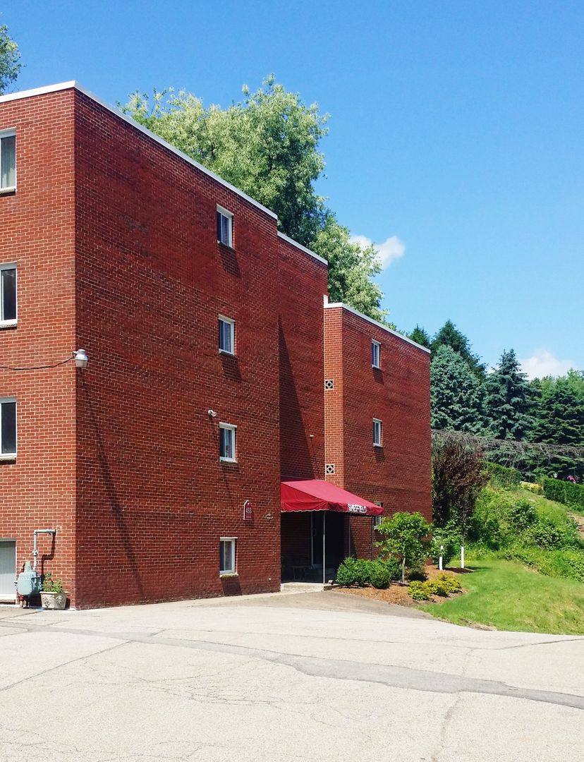 Townhouse for rent at 431 Guys Run Rd, Cheswick, PA 15024