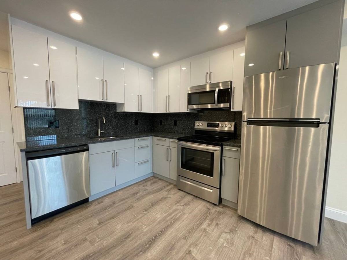 Apartment for rent at 1028 Commonwealth Ave #304V, Boston, MA 02215