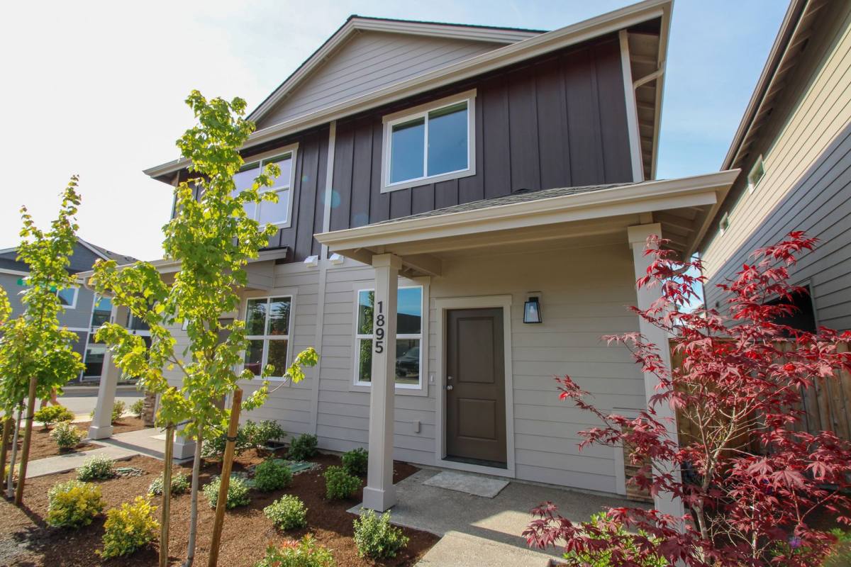 Apartment for rent at 1895-1899 SE Mulberry Ave, Dallas, OR 97338