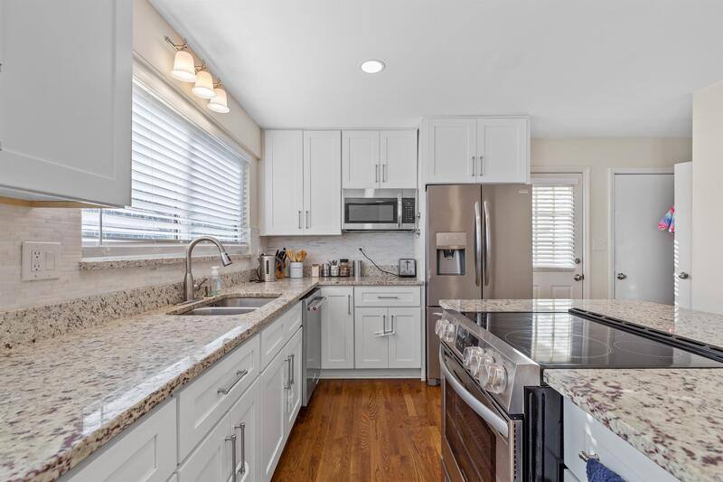 House for rent at 12958 Ambois Dr, Saint Louis, MO 63141
