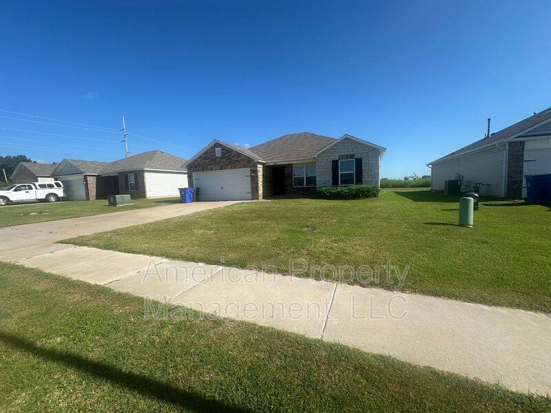 House for rent at 24002 E 115th St S, Broken Arrow, OK 74014