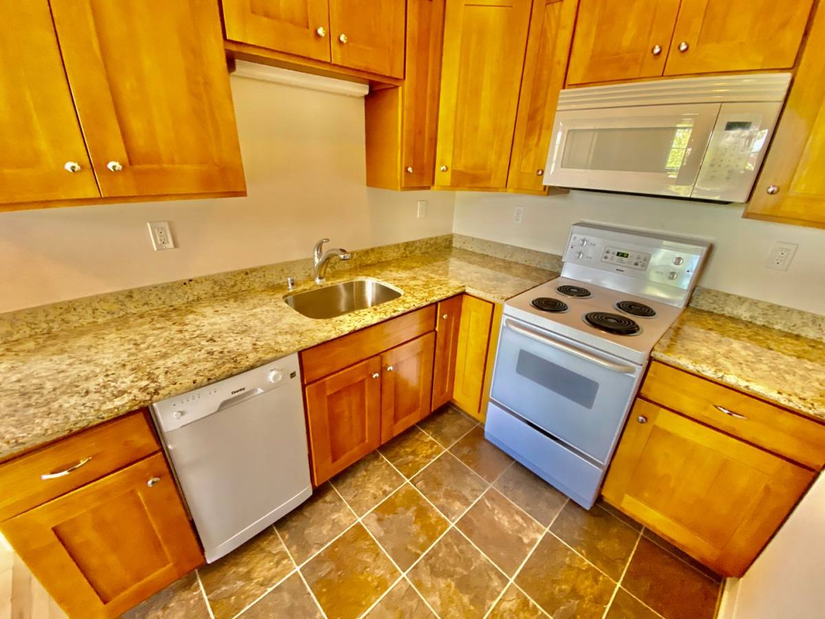 Apartment for rent at 1305 E Howell St, Seattle, WA 98122