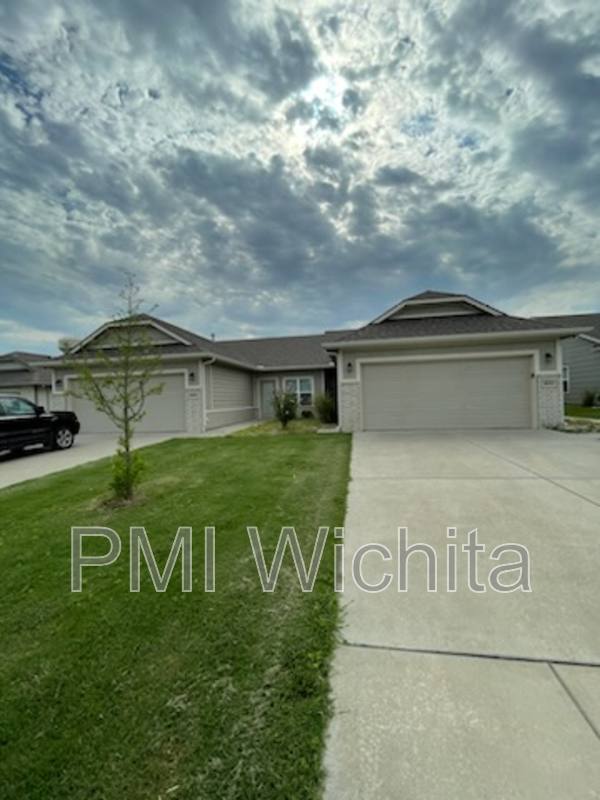 Apartment for rent at 8113 E 34th Court S, Wichita, KS 67210