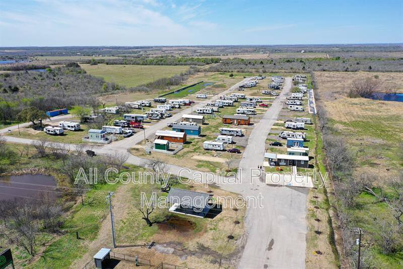 House for rent at 4889 N Highway 183 #123, Lockhart, TX 78644