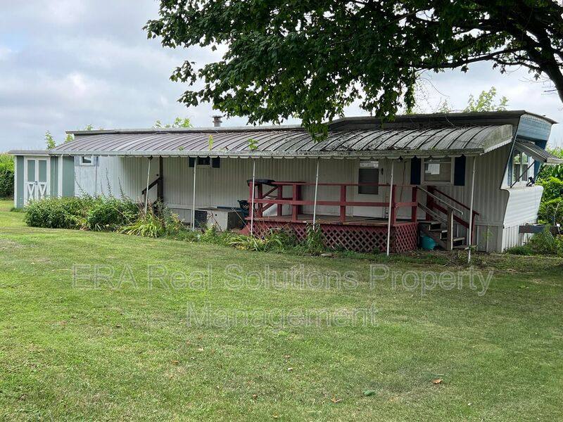 House for rent at 6651 McVey Rd, New Vienna, OH 45159