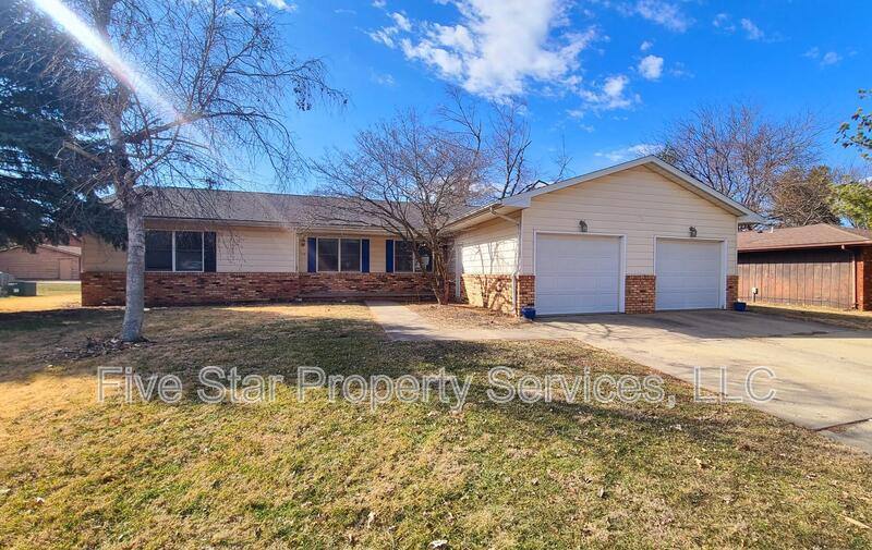 House for rent at 117 Exeter Court, Springfield, IL 62704
