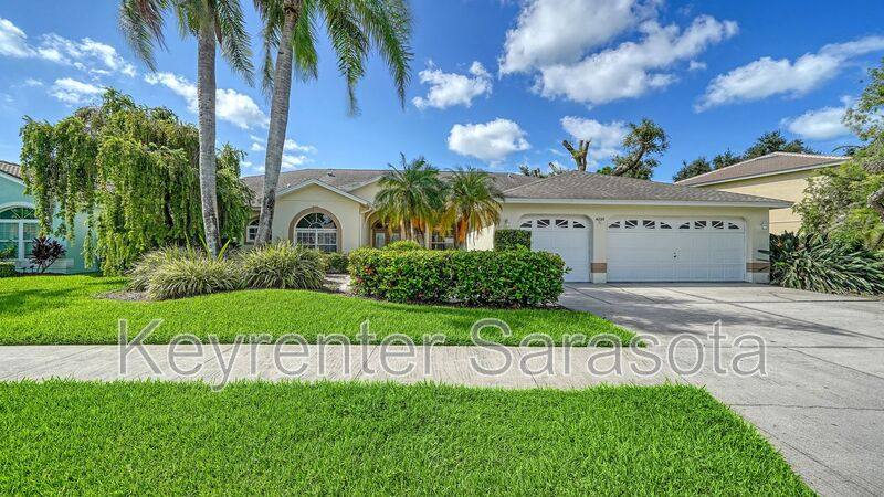 4239 Balmoral Way, Sarasota, FL 34238