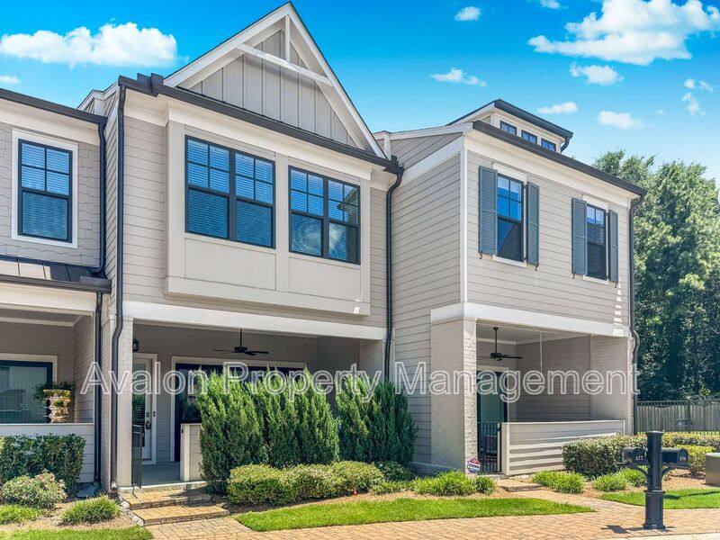 Townhouse for rent at 677 Stickley Oak Way, Woodstock, GA 30189