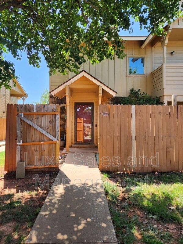 House for rent at 14409 N Pennsylvania Ave #11A, Oklahoma City, OK 73134