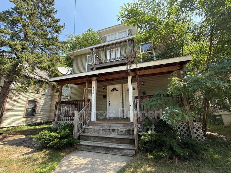 Apartment for rent at 820 Geneva Ave SE #1, Grand Rapids, MI 49507