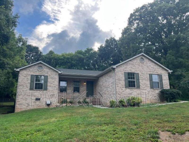 House for rent at 11008 Thornton Dr, Farragut, TN 37934