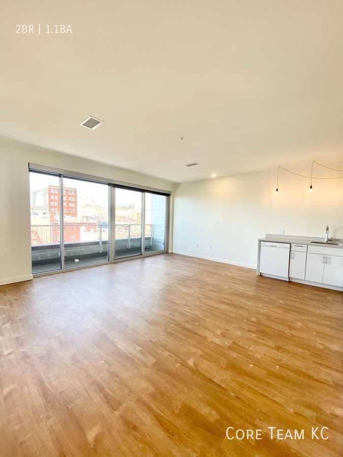 Apartment for rent at 1719 Walnut St, Kansas City, MO 64108