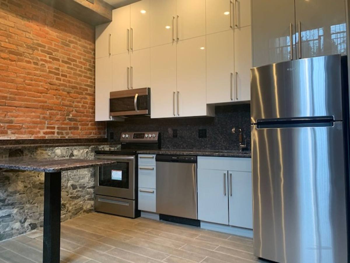 Apartment for rent at 1028 Commonwealth Ave #22, Boston, MA 02215