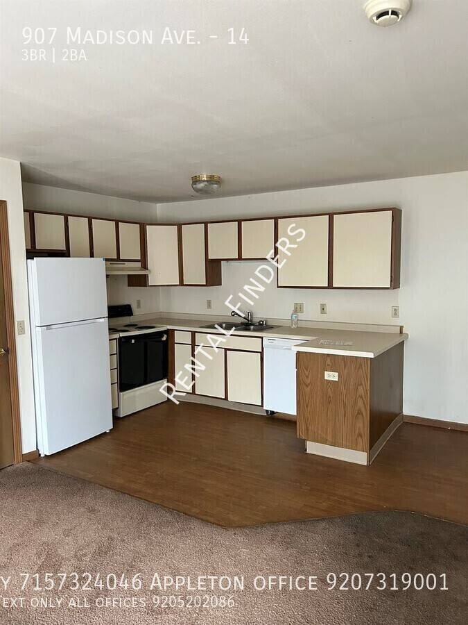Apartment for rent at 907 Madison Ave #14, Marinette, WI 54143