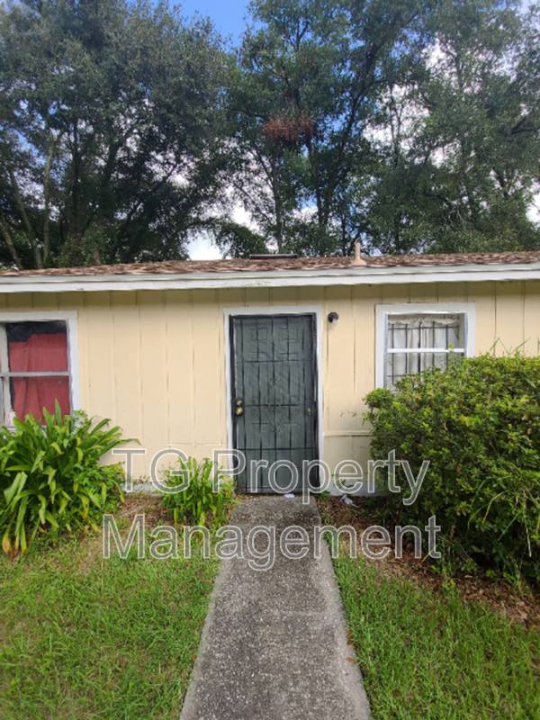 4182 Lorenzo Court #3, Jacksonville, FL 32208