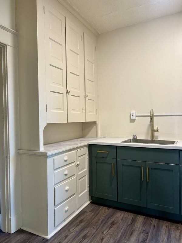 Apartment for rent at 2750 Broadway Ave #4, Pittsburgh, PA 15216