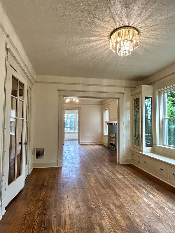 Apartment for rent at 2750 Broadway Ave #3, Pittsburgh, PA 15216