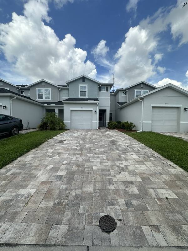 Townhouse for rent at 1002 La Mirada Court, Kissimmee, FL 34744