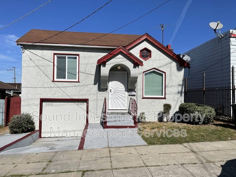 House for rent at 2611 76th Ave, Oakland, CA 94605