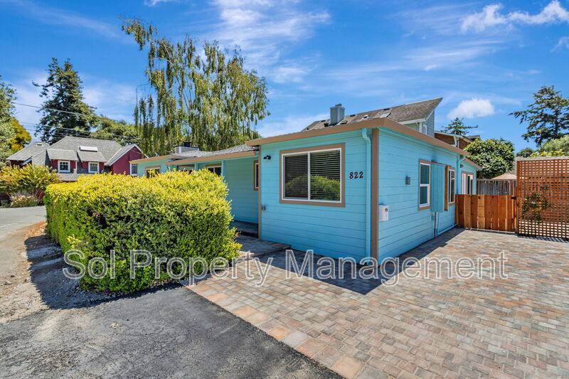Apartment for rent at 822 Eaton St #B, Santa Cruz, CA 95062