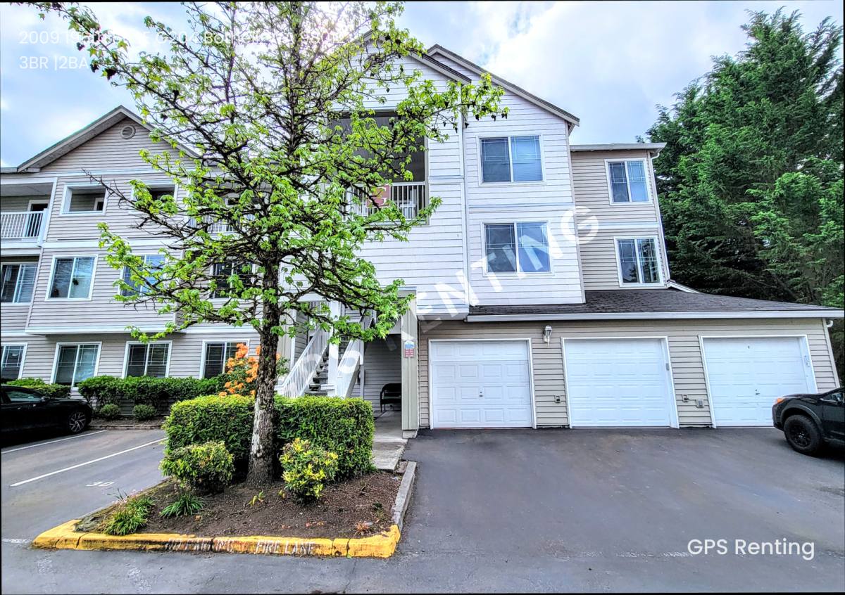 House for rent at 2009 196th St SE, Bothell, WA 98012