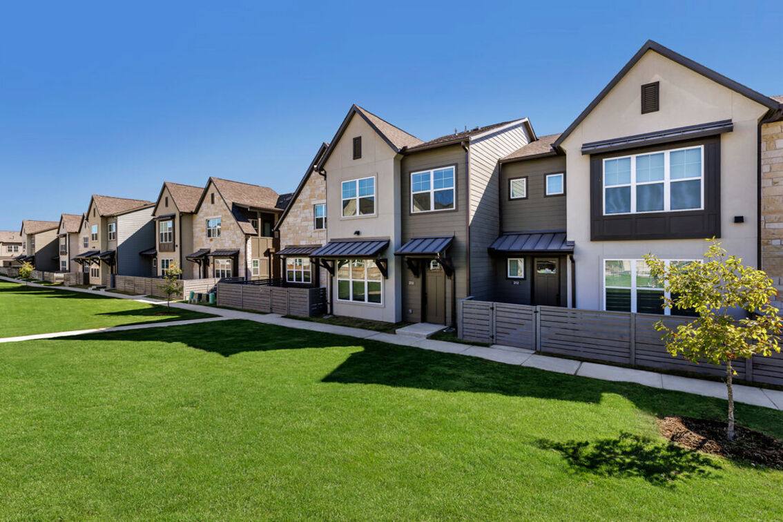 Townhouse for rent at 180 S Brook Dr #C7-48, Leander, TX 78641