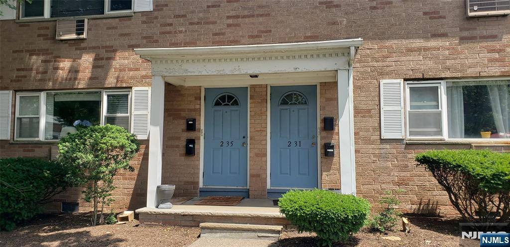 Apartment for rent at 2-31 Virginia Dr #B-B, Bogota, NJ 07603