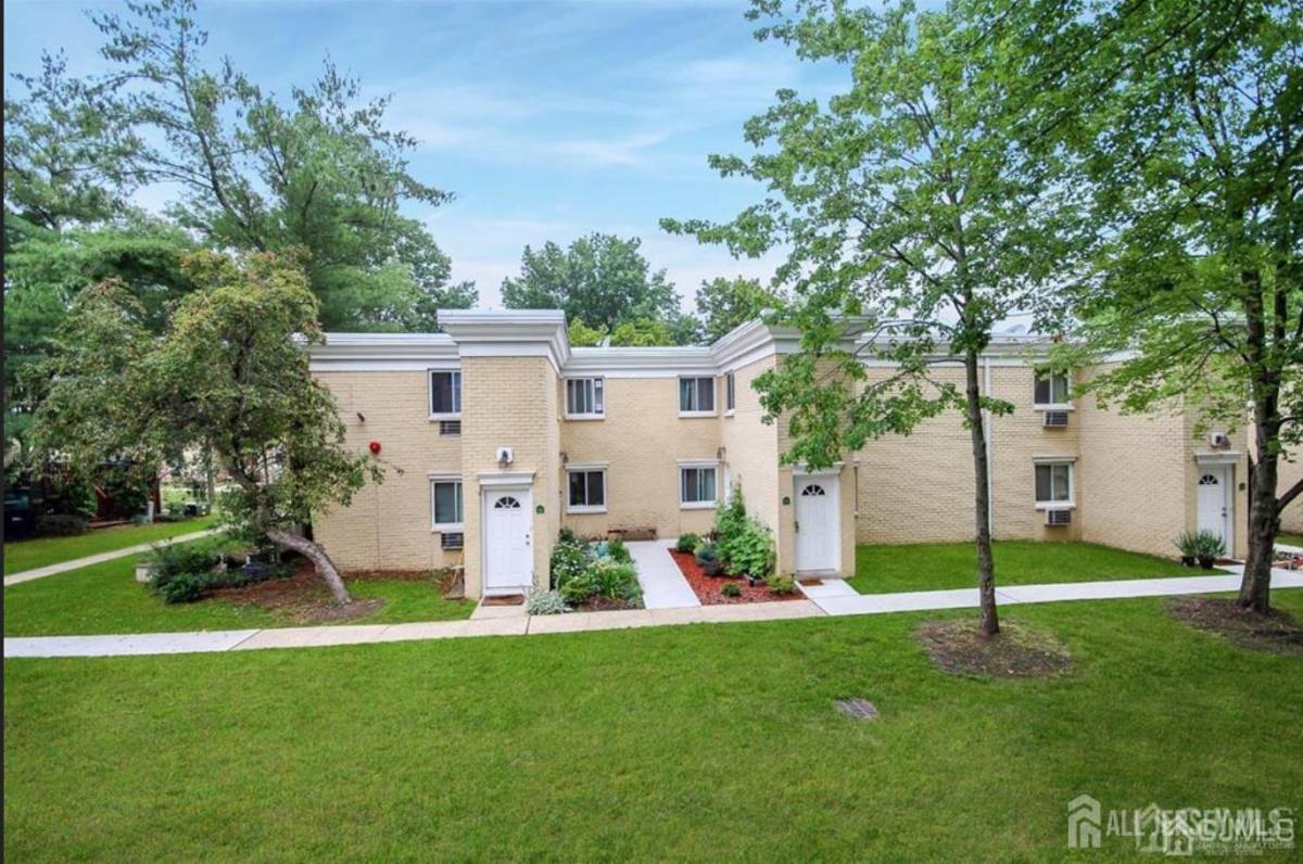 Condo for rent at 7 Lake Ave #1B-1B, East Brunswick, NJ 08816