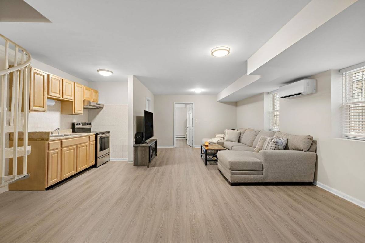 Apartment for rent at 359 Cator Ave #1-1, Bayonne, NJ 07002