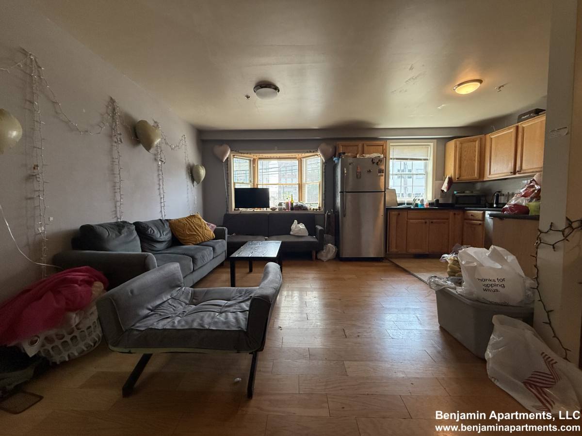 36 Raymond St, Brighton, MA 02135