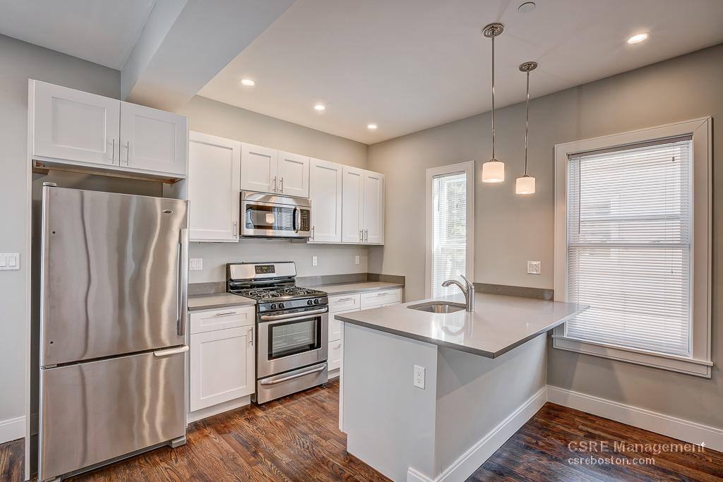 Apartment for rent at 147 Boston St #1, Dorchester, MA 02125