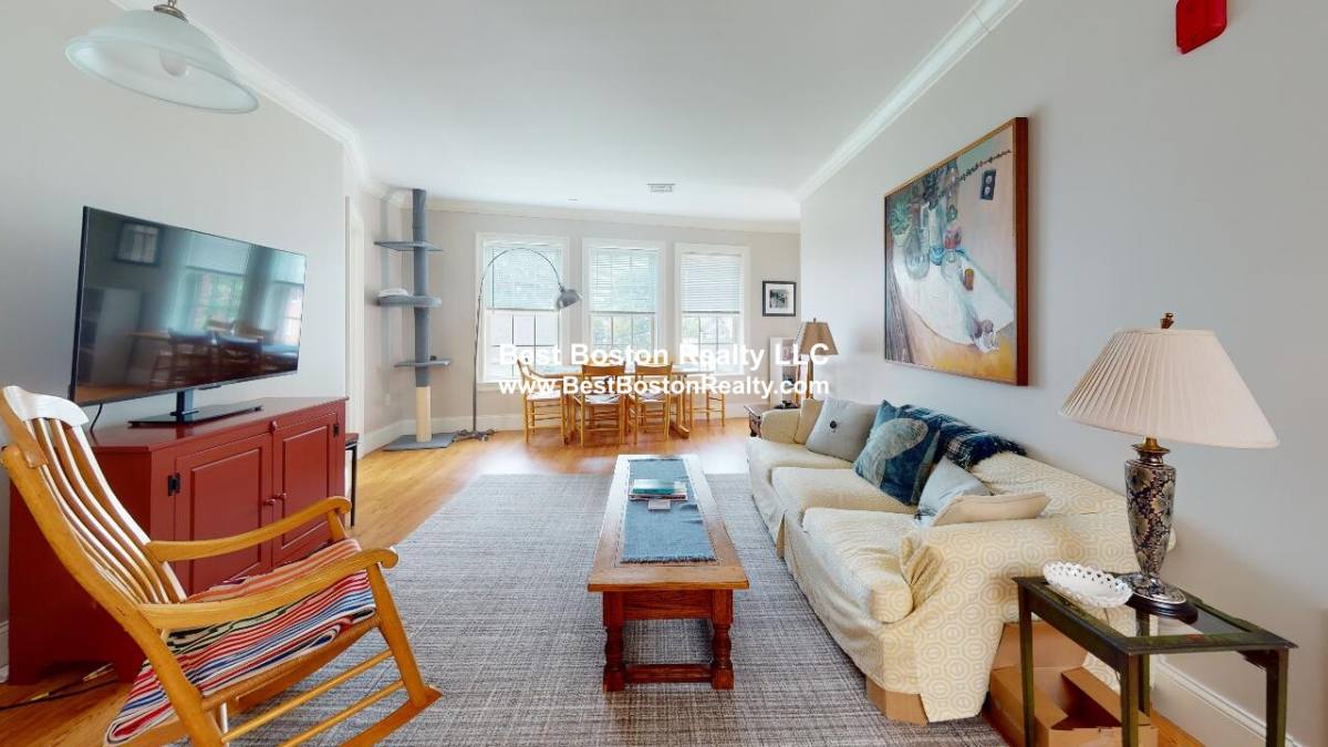 Apartment for rent at 286 Main St #102, Woburn, MA 01801