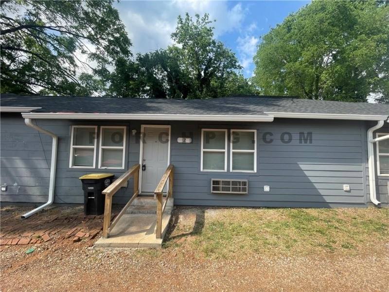 Apartment for rent at 907 Maple Ave SE #2, Rome, GA 30161