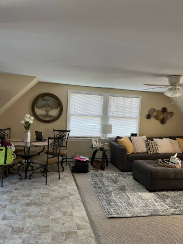 House for rent at 75B Bent Oaks Dr, Hendersonville, NC 28792