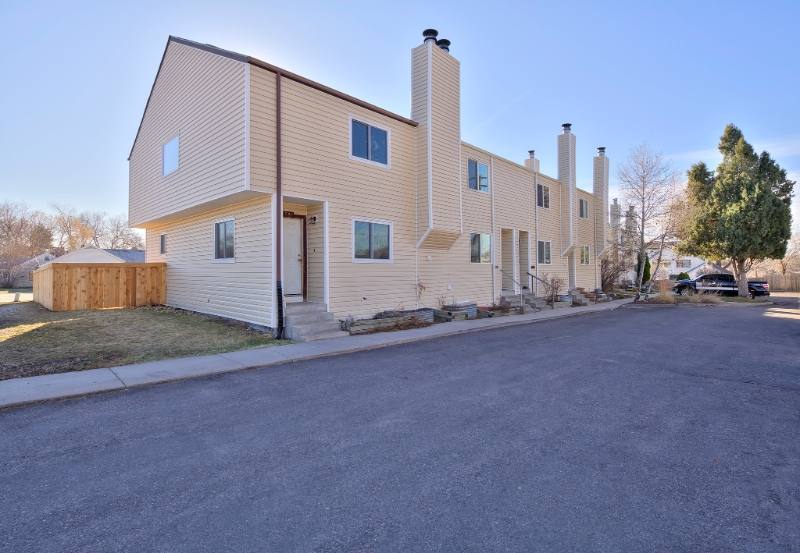 Townhouse for rent at 1295 Benton St, Denver, CO 80214