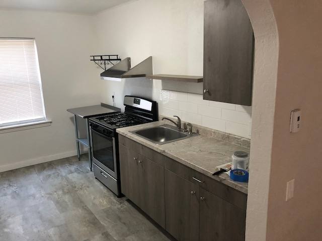 Apartment for rent at 921 Jackson St #4, Sioux City, IA 51105