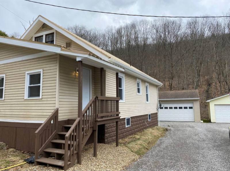 House for rent at 170 Cherry Run Rd, Rouseville, PA 16344