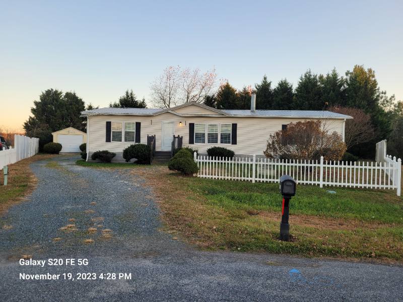 House for rent at 32108 S Autumn Court, Laurel, DE 19956