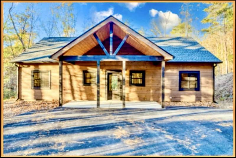 House for rent at 224 E Ridge Lane, Ellijay, GA 30536