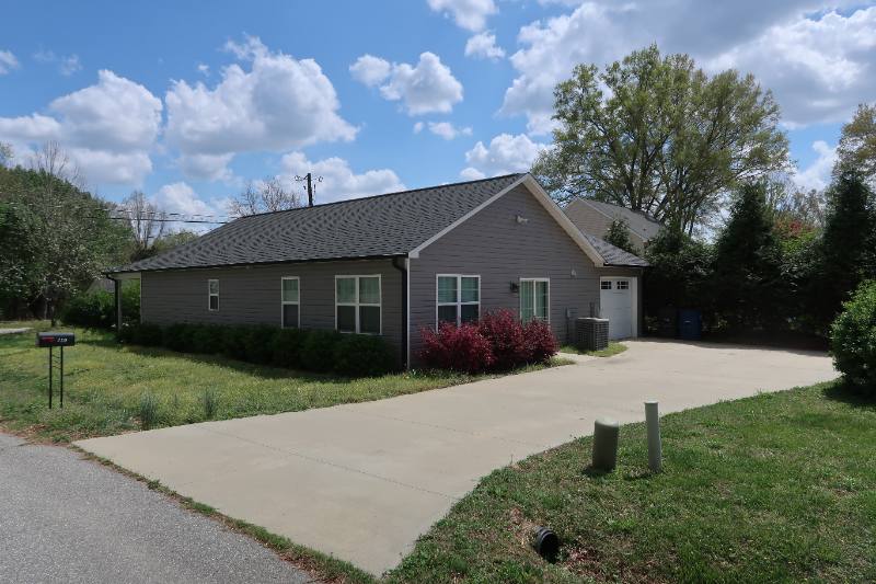 House for rent at 210 Orchard Park Lane, Winston Salem, NC 27127