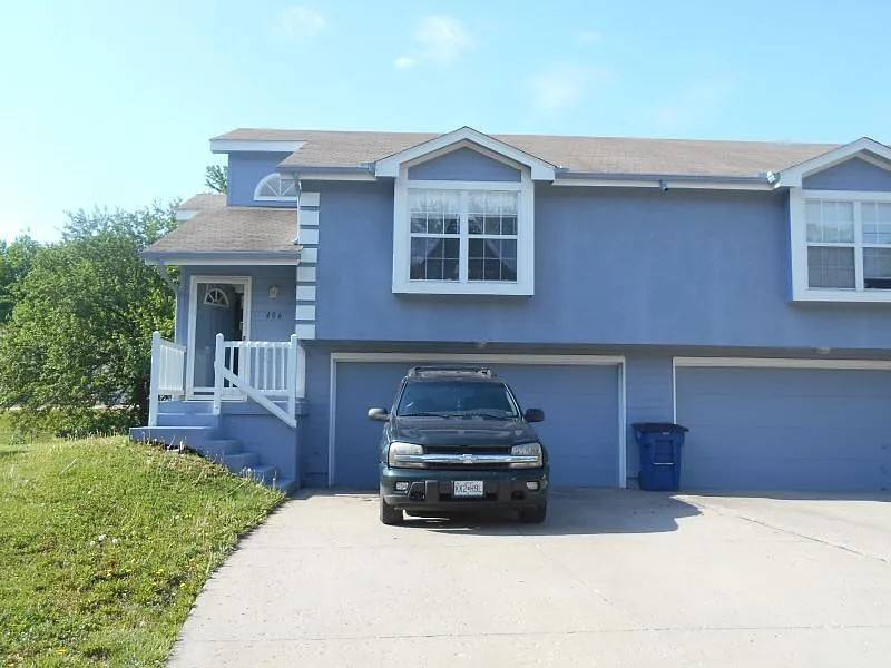 Townhouse for rent at 509 SW Joy Court, Blue Springs, MO 64014